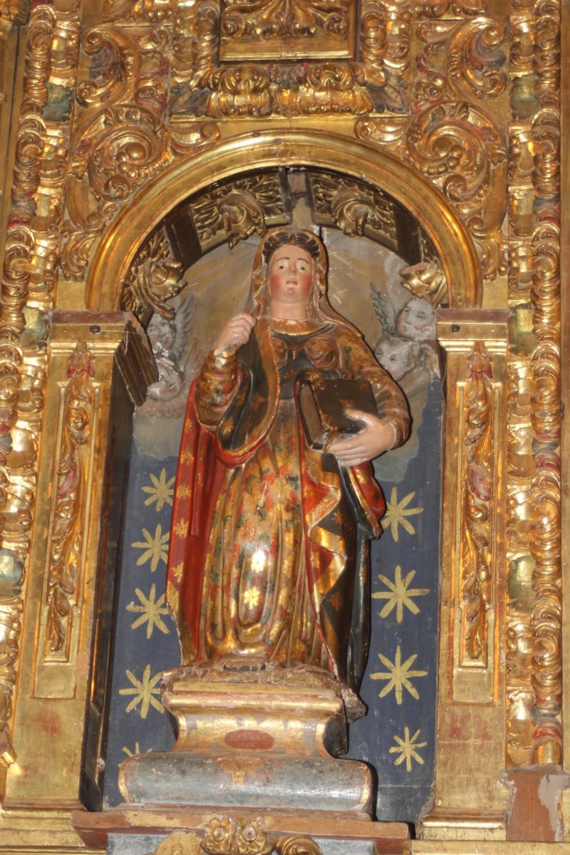 Imagen de Santa Engracia en el retablo de la iglesia